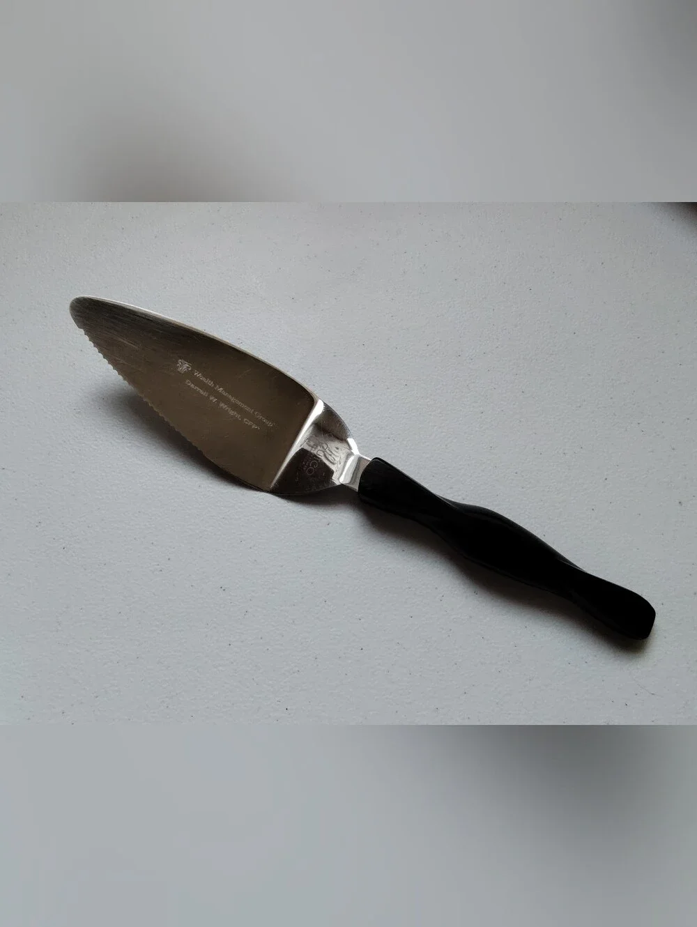 Cutco 1754 Slice N Serve Spatula Knife Cake Pie Server Classic Brown Handle USA